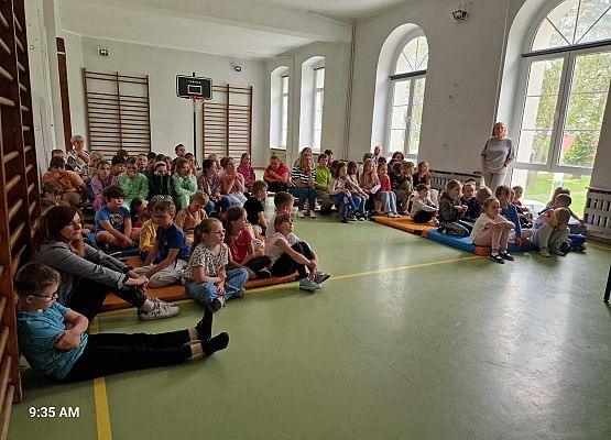 Grafika 16: Niezwykłe spotkanie naszych uczniów z okazji obchodów Światowego Dnia Autyzmu