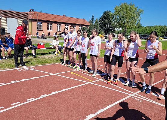 Grafika 3: Srebrne dziewczyny z SP Wicko