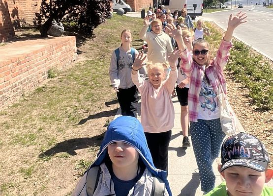 Grafika 15: Uczniowie klas IV i V udali się na wycieczkę do Torunia