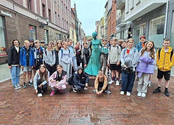 Grafika 2: Majowa wycieczka klas szóstych do Torunia