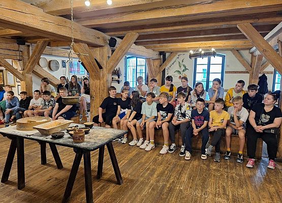 Grafika 6: Majowa wycieczka klas szóstych do Torunia