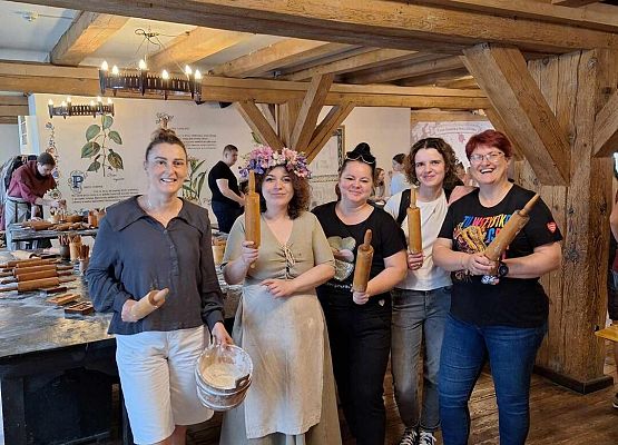 Grafika 17: Majowa wycieczka klas szóstych do Torunia