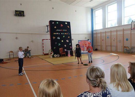 Grafika 32: Część 1. fotorelacji z obchodów Dnia Patrona