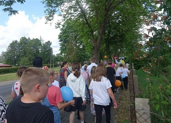 Grafika 67: Obchody Dnia Patrona w szkole w Wicku, 29 maja 2024