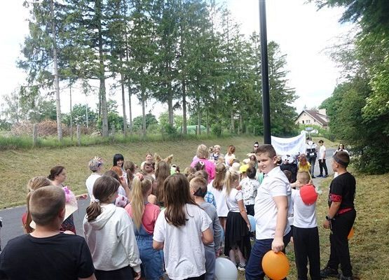 Grafika 72: Obchody Dnia Patrona w szkole w Wicku, 29 maja 2024