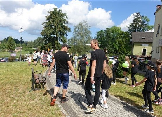 Grafika 79: Obchody Dnia Patrona w szkole w Wicku, 29 maja 2024