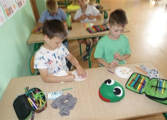 Grafika 91: Obchody Dnia Patrona w szkole w Wicku, 29 maja 2024