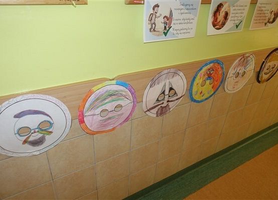 Grafika 103: Obchody Dnia Patrona w szkole w Wicku, 29 maja 2024