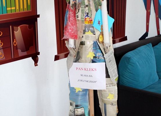 Grafika 122: Obchody Dnia Patrona w szkole w Wicku, 29 maja 2024