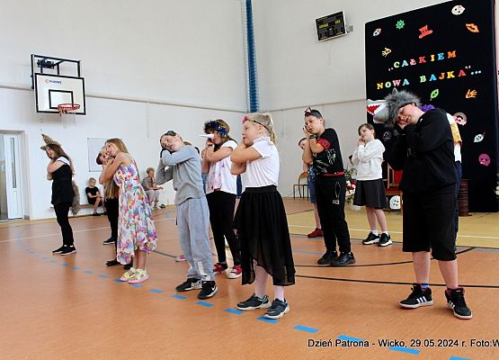 Grafika 147: Obchody Dnia Patrona w szkole w Wicku, 29 maja 2024