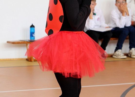 Grafika 182: Obchody Dnia Patrona w szkole w Wicku, 29 maja 2024