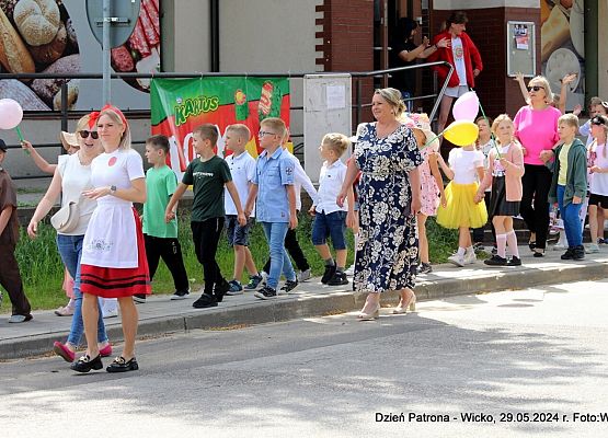 Grafika 204: Obchody Dnia Patrona w szkole w Wicku, 29 maja 2024