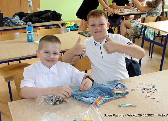 Grafika 211: Obchody Dnia Patrona w szkole w Wicku, 29 maja 2024