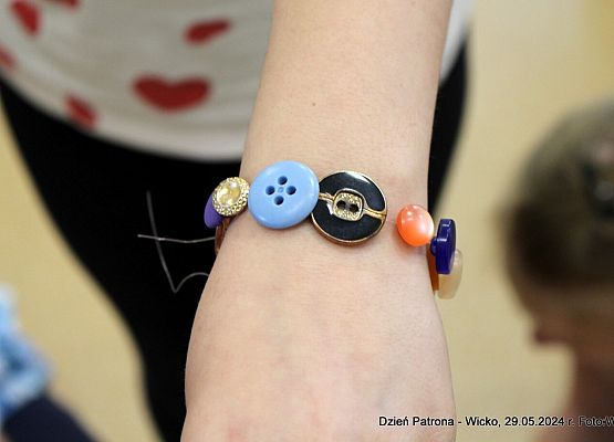 Grafika 226: Obchody Dnia Patrona w szkole w Wicku, 29 maja 2024