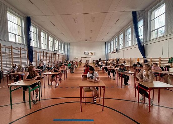 Grafika 2: Relacja z  Turnieju Wiedzy o Odnawialnych Źródłach Energii dla uczniów z powiatu lęborskiego