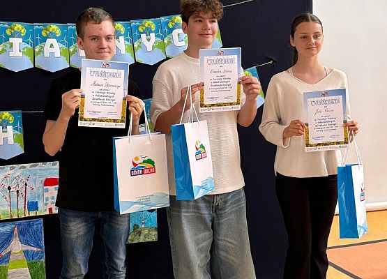 Grafika 5: Relacja z  Turnieju Wiedzy o Odnawialnych Źródłach Energii dla uczniów z powiatu lęborskiego