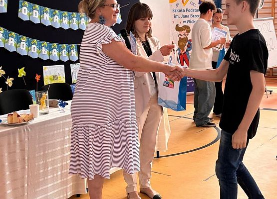 Grafika 11: Relacja z  Turnieju Wiedzy o Odnawialnych Źródłach Energii dla uczniów z powiatu lęborskiego