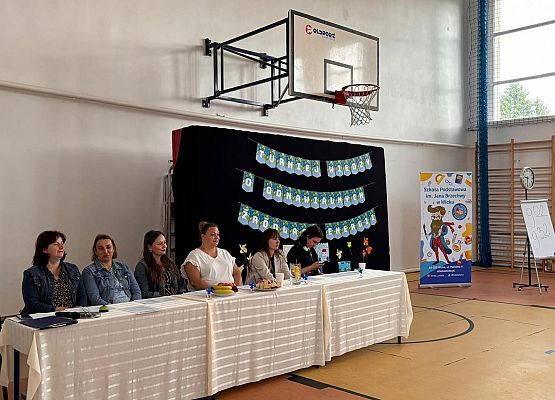 Grafika 12: Relacja z  Turnieju Wiedzy o Odnawialnych Źródłach Energii dla uczniów z powiatu lęborskiego