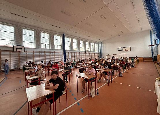 Grafika 18: Relacja z  Turnieju Wiedzy o Odnawialnych Źródłach Energii dla uczniów z powiatu lęborskiego