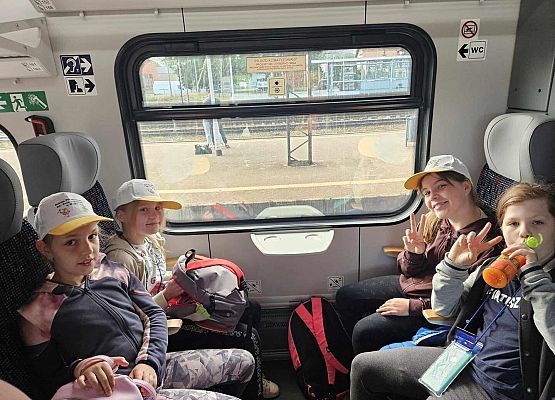 Grafika 1: Kolejowa wycieczka do Adeventure Parku w Gdyni naszych trzecioklasistów