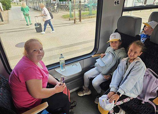 Grafika 2: Kolejowa wycieczka do Adeventure Parku w Gdyni naszych trzecioklasistów