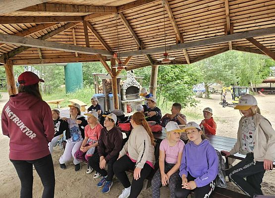 Grafika 4: Kolejowa wycieczka do Adeventure Parku w Gdyni naszych trzecioklasistów