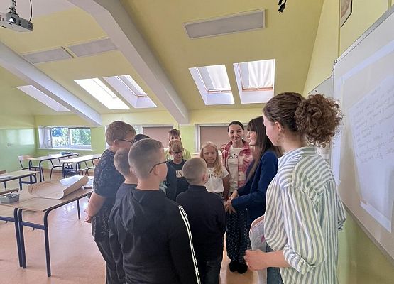 Grafika 4: Klasa IVB wzięła udział w warsztatach zorganizowanych w ramach Programu Projektor