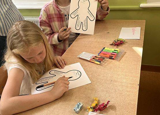 Grafika 5: Klasa IVB wzięła udział w warsztatach zorganizowanych w ramach Programu Projektor