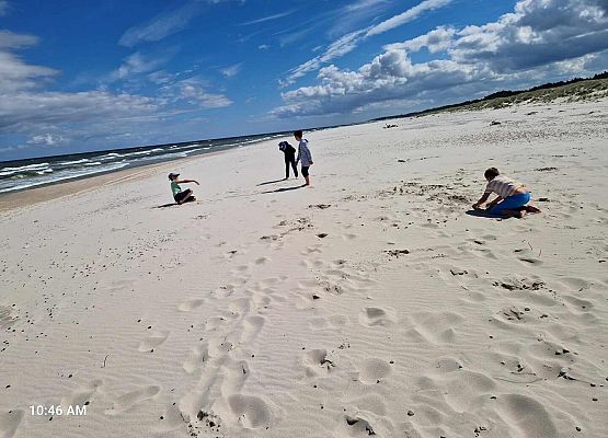 Grafika 7: Wycieczka do Rąbki i na wydmy ruchome klasy IB