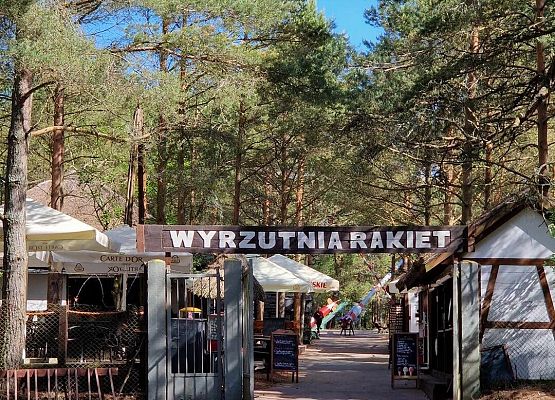 Grafika 60: Wycieczka do Rąbki i na wydmy ruchome klasy IB