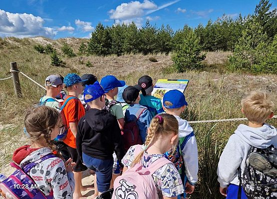 Grafika 61: Wycieczka do Rąbki i na wydmy ruchome klasy IB