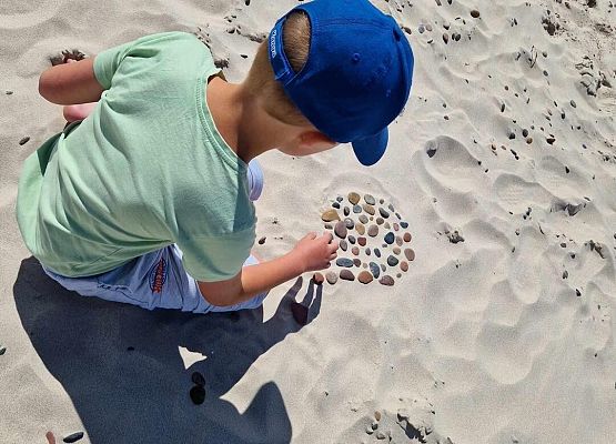 Grafika 62: Wycieczka do Rąbki i na wydmy ruchome klasy IB