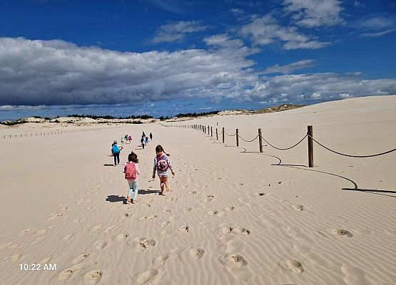 Grafika 73: Wycieczka do Rąbki i na wydmy ruchome klasy IB