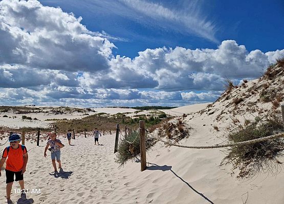 Grafika 88: Wycieczka do Rąbki i na wydmy ruchome klasy IB