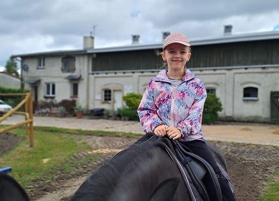 Grafika 23: Klasa IA na wycieczce w Stadninie Koni w Nowęcinie