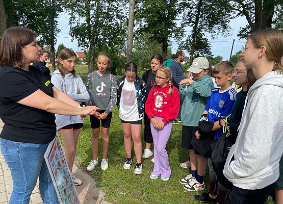 Grafika 15: Wizyta OSP Wicko podczas Dnia Sportu i Dnia Dziecka w szkole w Wicku