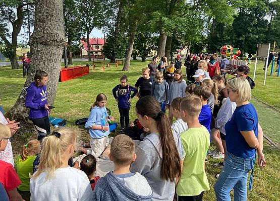 Grafika 18: Wizyta OSP Wicko podczas Dnia Sportu i Dnia Dziecka w szkole w Wicku