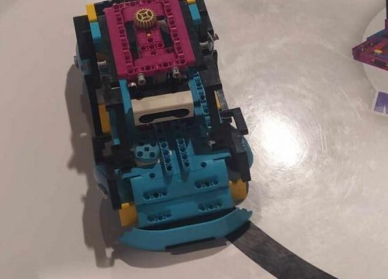 Grafika 16: Wycieczka kl. IIA do Gdańska na wystawę LEGO