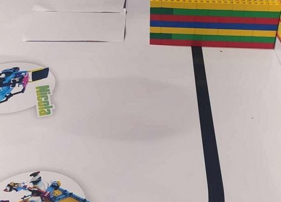 Grafika 18: Wycieczka kl. IIA do Gdańska na wystawę LEGO