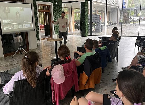 Grafika 23: Biwak klasowy IVB w Żarnowskiej