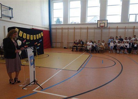 Grafika 5: Uroczysty apel z okazji rozpoczęcia roku szkolnego 2024/2025