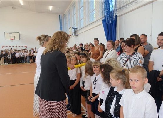 Grafika 20: Uroczysty apel z okazji rozpoczęcia roku szkolnego 2024/2025