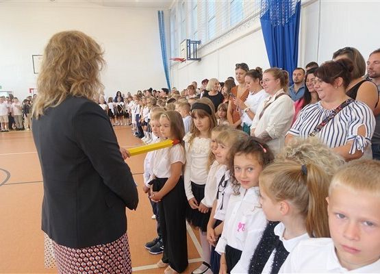 Grafika 21: Uroczysty apel z okazji rozpoczęcia roku szkolnego 2024/2025