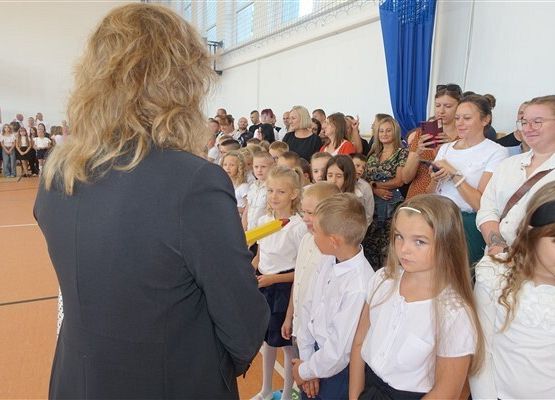 Grafika 23: Uroczysty apel z okazji rozpoczęcia roku szkolnego 2024/2025