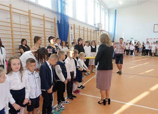 Grafika 63: Fotorelacja z uroczystego apelu z okazji rozpoczęcia roku szkolnego 2024/2025