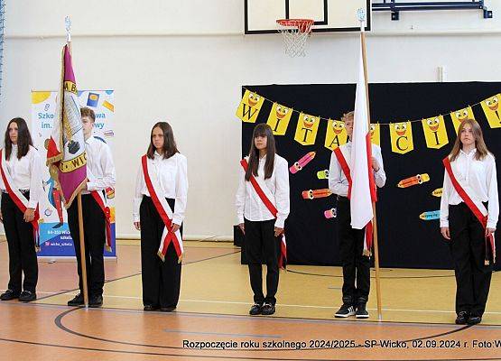 Grafika 3: Fotorelacja z uroczystego apelu z okazji rozpoczęcia roku szkolnego 2024/2025