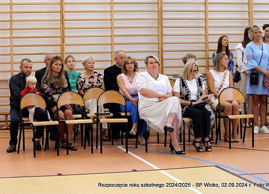 Grafika 13: Fotorelacja z uroczystego apelu z okazji rozpoczęcia roku szkolnego 2024/2025