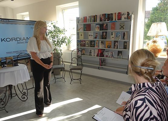 Grafika 1: Narodowe Czytanie "Kordiana" w Bibliotece Publicznej Gminy Wicko