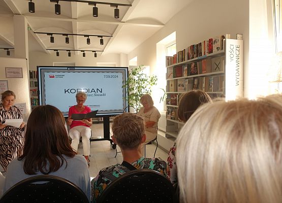Grafika 9: Narodowe Czytanie "Kordiana" w Bibliotece Publicznej Gminy Wicko