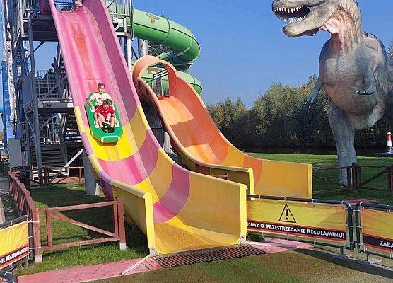 Grafika 29: Biwak kl. VA z lekcją geografii w tle